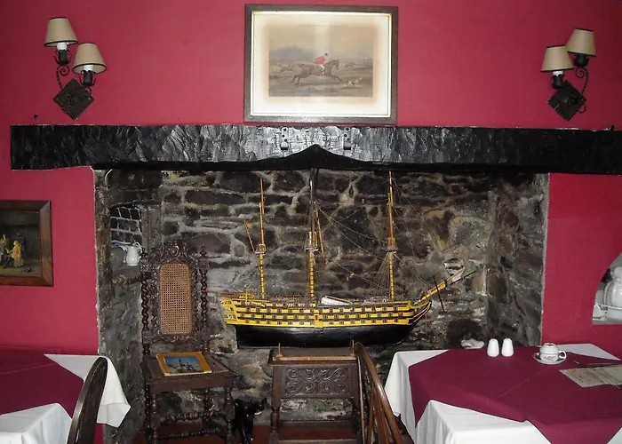 Pet Friendly hotel: Townstal Farmhouse